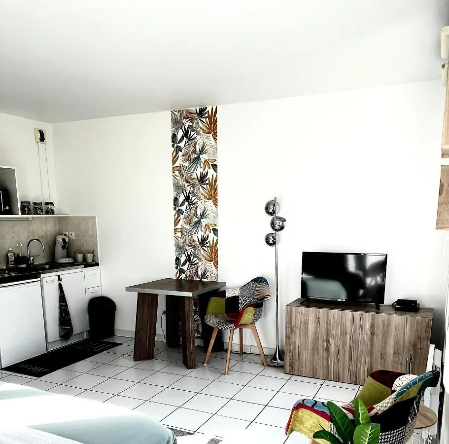 Bell Combe Studio - Proche Gare Partdieu Lyon Daire